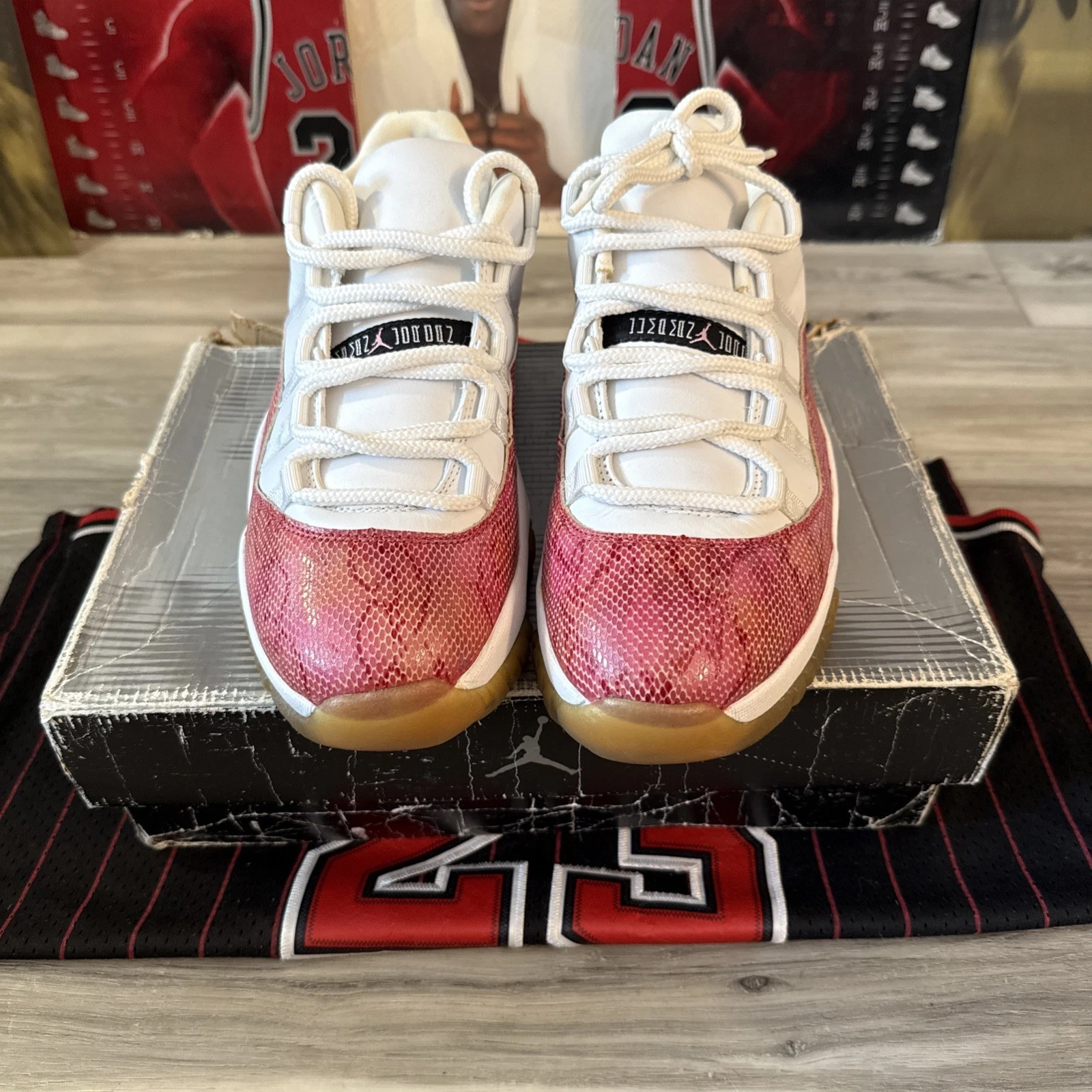 s-l1600-3.webp Jordan 11 Low Pink Snakeskin 2001 Size 12 W - Image 1