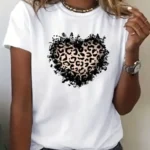 Featuring a Fashionable Polka Dot Heart Print Round-Neck Short-Sleeve T-Shirt